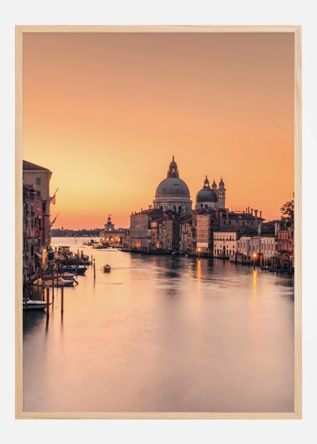 Dawn On Venice Постер