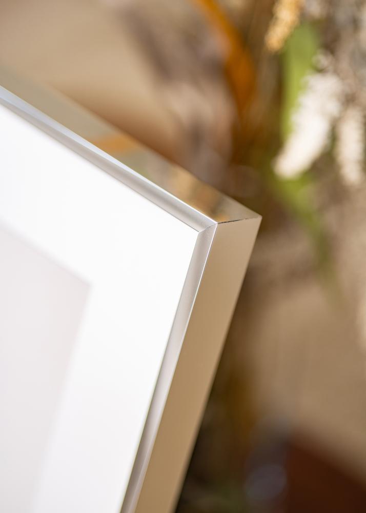 Рамка Nielsen Премиум Alpha Гланцирано Сребро - произволен размер