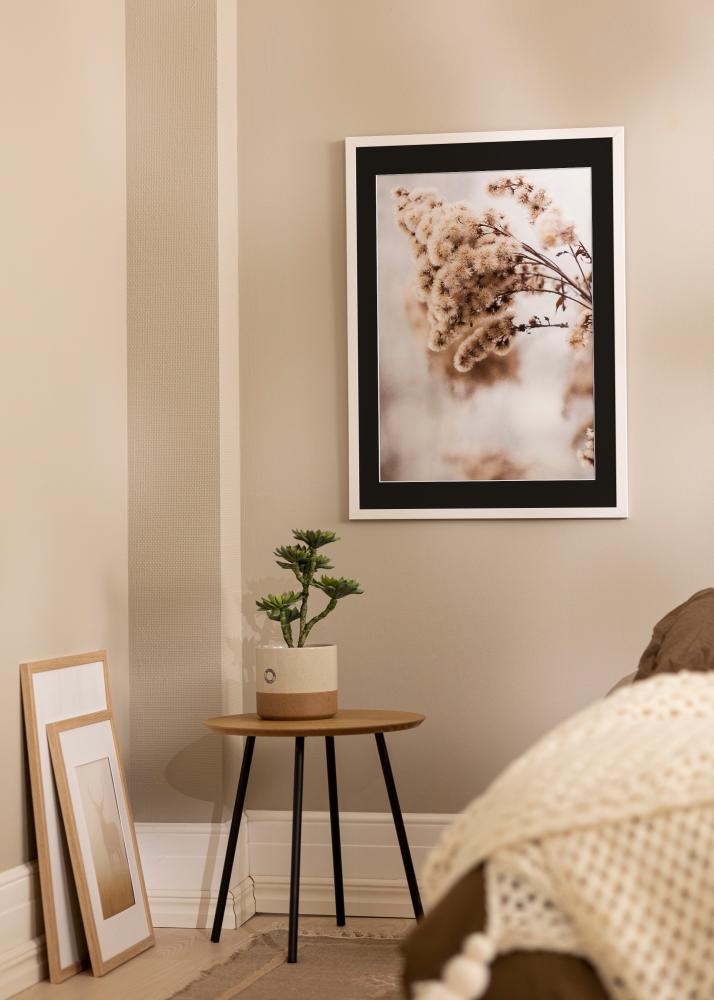 Рамка Стилен бяло 18x24 cm - Паспарту Черно 13x18 cm