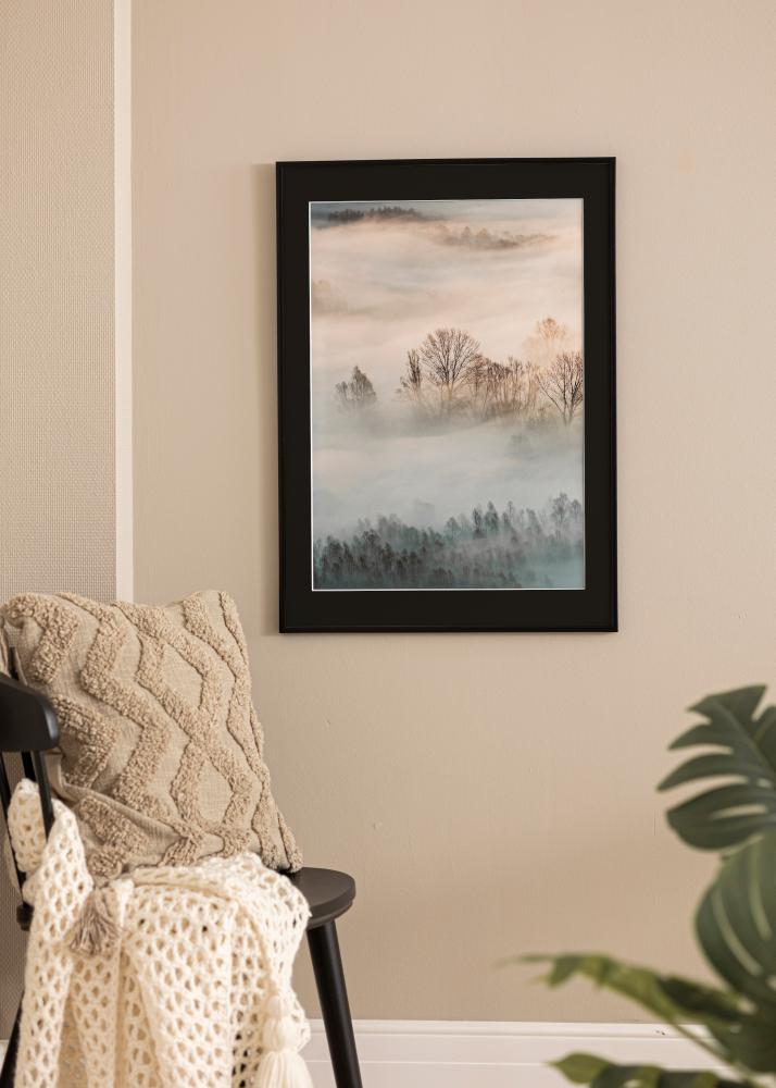 Рамка New Lifestyle Матово черно 30x40 cm - Паспарту Черно 18x27 cm