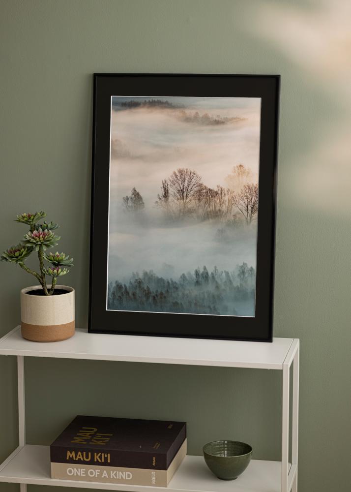 Рамка New Lifestyle Матово черно 30x40 cm - Паспарту Черно 18x27 cm