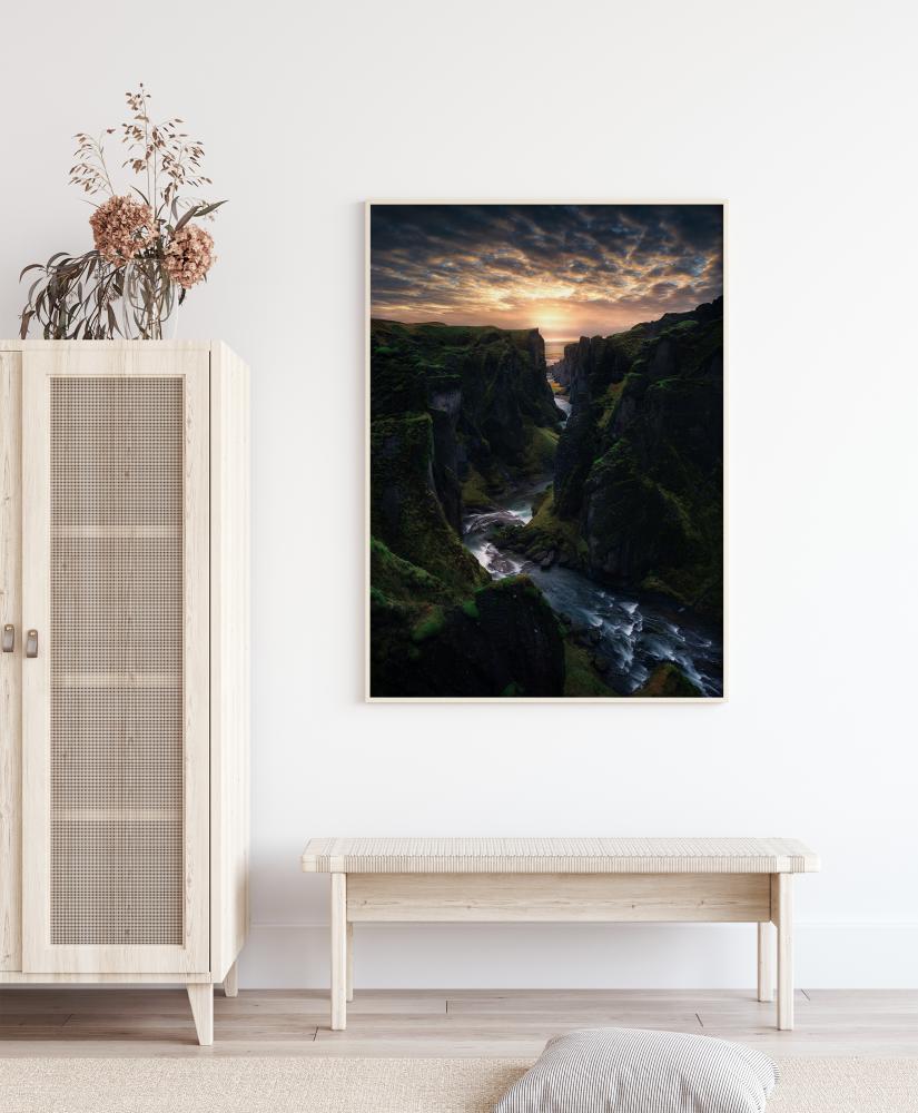 Light Canyon. Постер