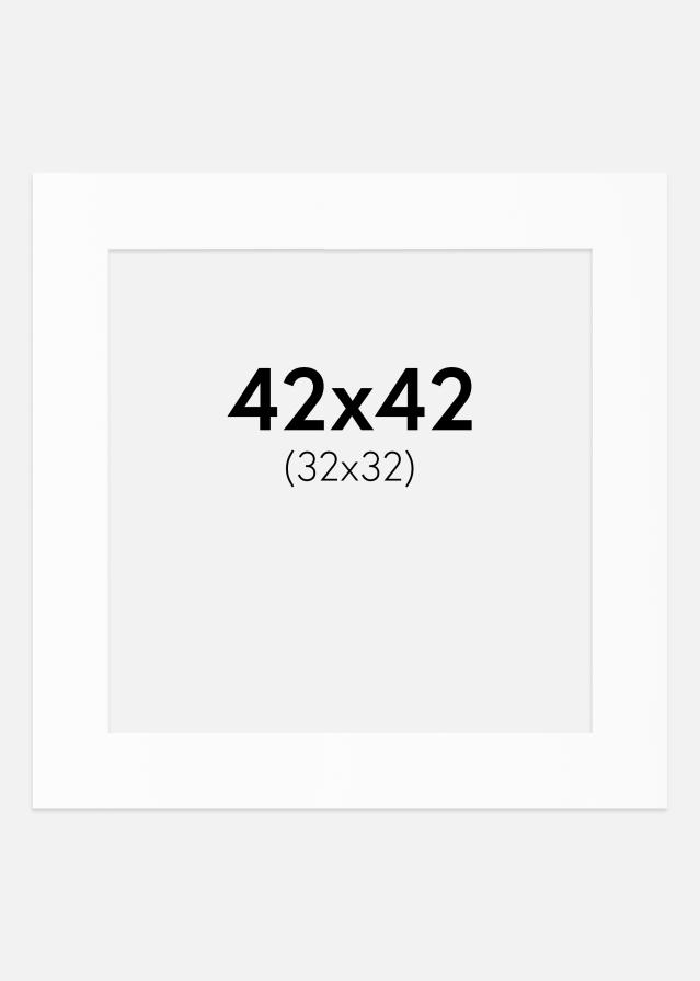 Паспарту Бял Стандарт (Бяло Ядро) 42x42 cm (32x32)