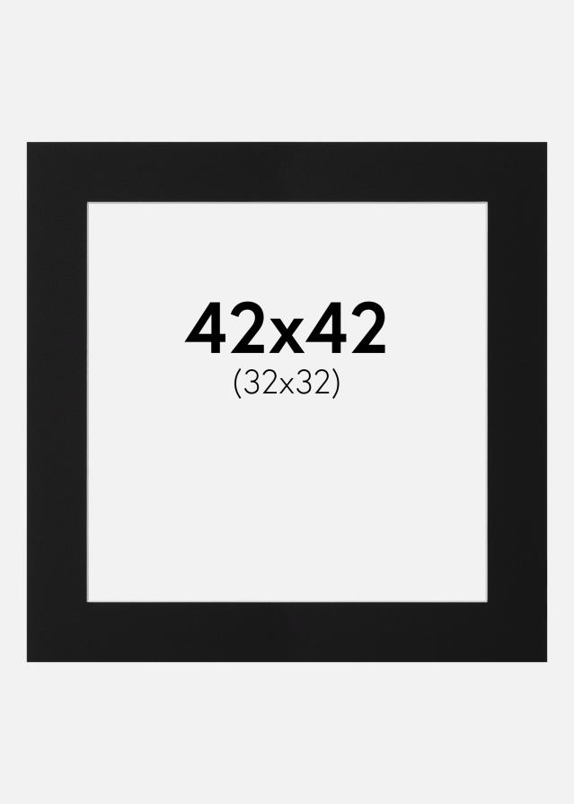 Паспарту Черен Стандарт (Бяло Ядро) 42x42 cm (32x32)