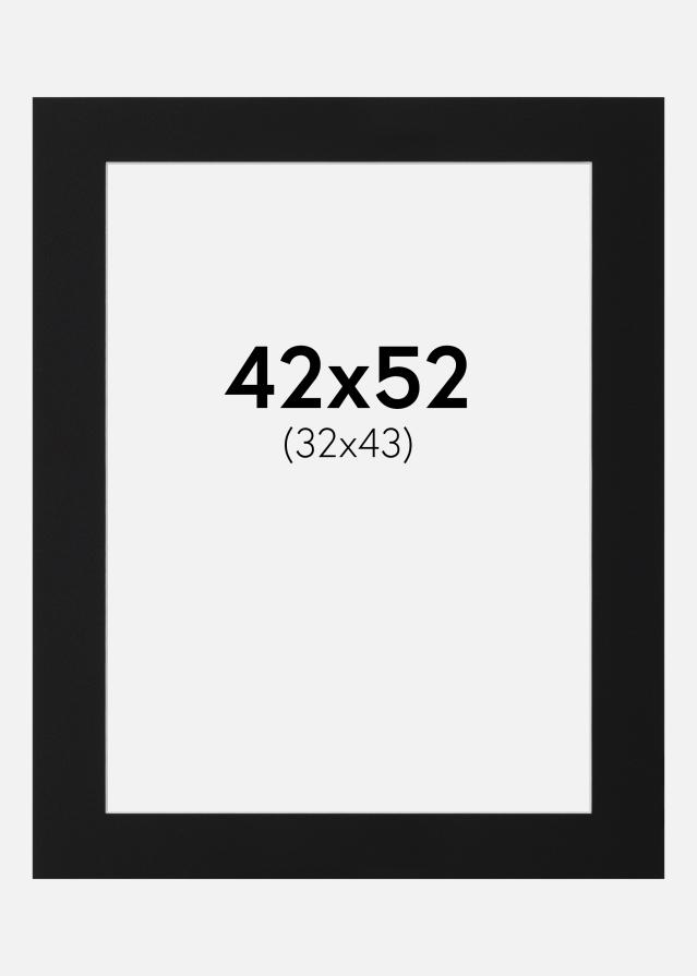Паспарту Черен Стандарт (Бяло Ядро) 42x52 cm (32x43)