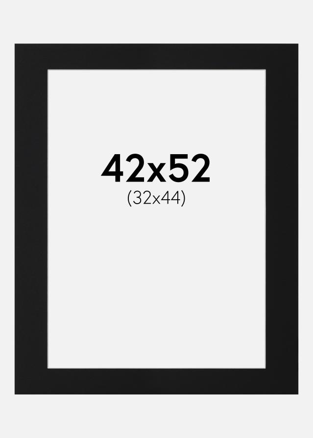 Паспарту Черен Стандарт (Бяло Ядро) 42x52 cm (32x44)
