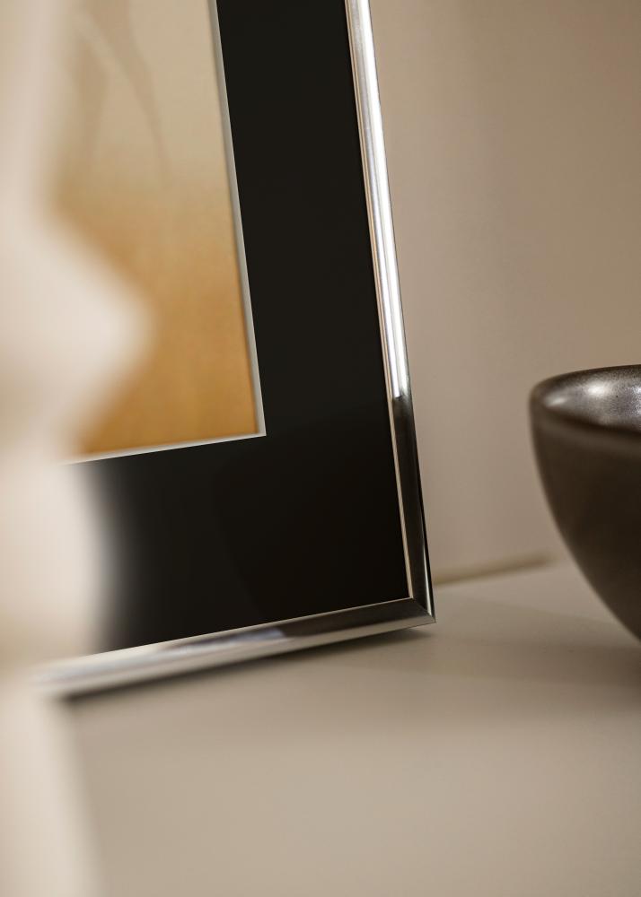 Рамка Алуминий Гланцово сребро 50x50 cm - Паспарту Черно 35x35 cm