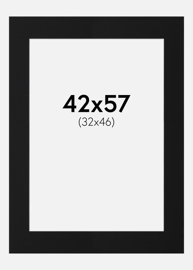 Паспарту Черен Стандарт (Бяло Ядро) 42x57 cm (32x46)