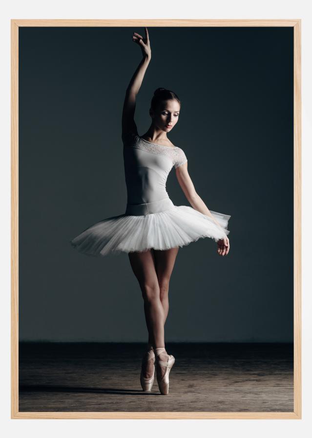 Dancer posing Постер