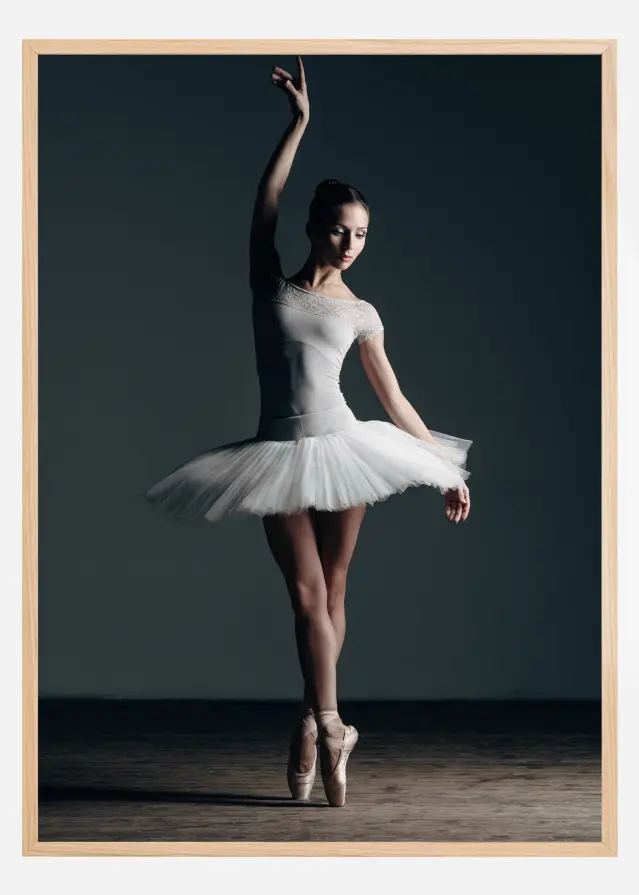 Dancer posing Постер