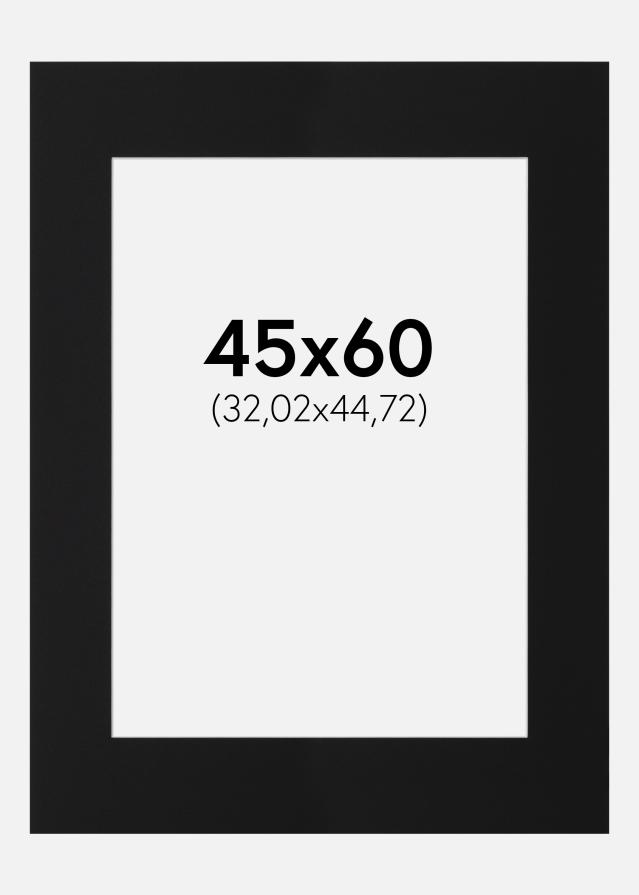 Паспарту Черен Стандарт (Бяло Ядро) 45x60 cm (32,02x44,72)
