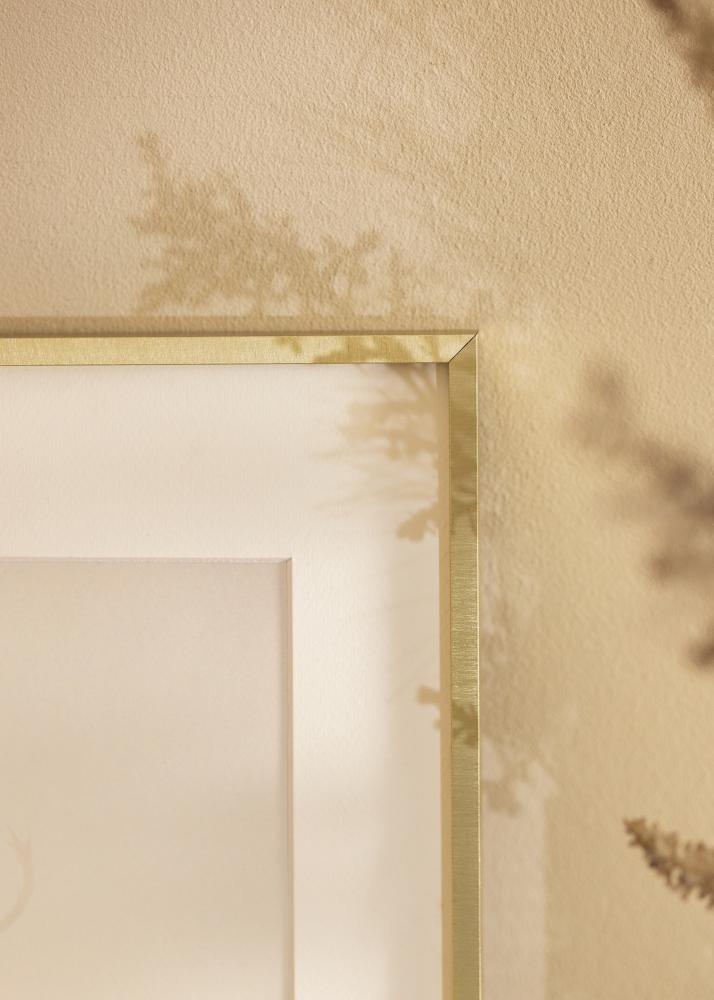 Рамка Nielsen Премиум Alpha Четкано Златно - произволен размер