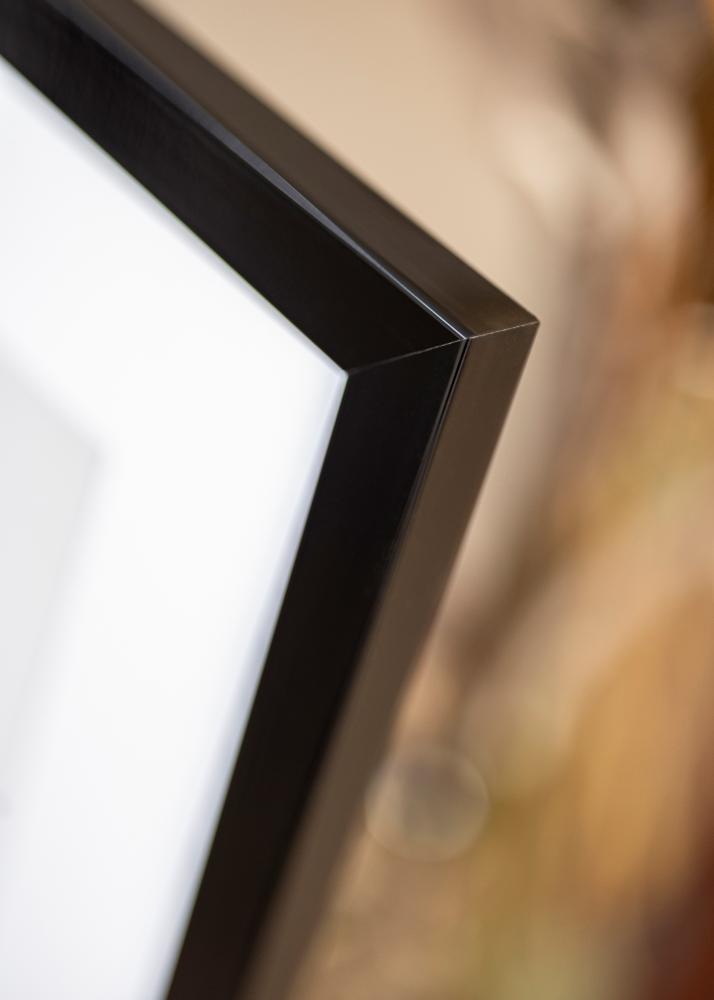 Рамка Uppsala Черно Силен гланц - произволен размер