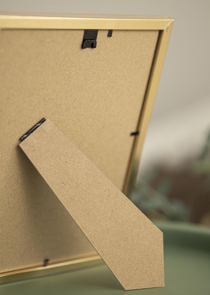 Рамка Trendy Златно 20x25 cm - Паспарту Черно 14x18 cm