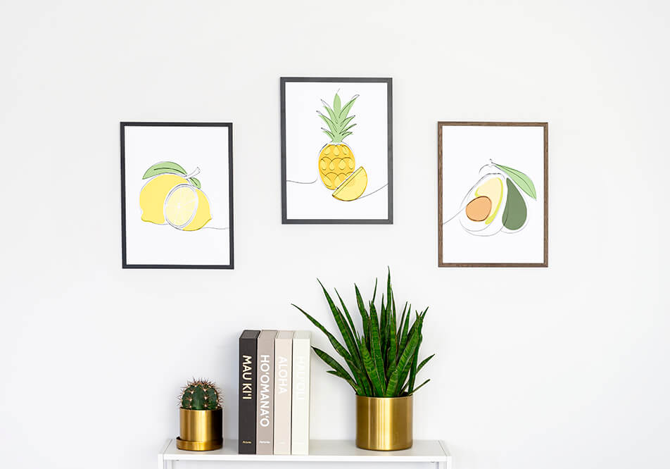 Малка стена с картини